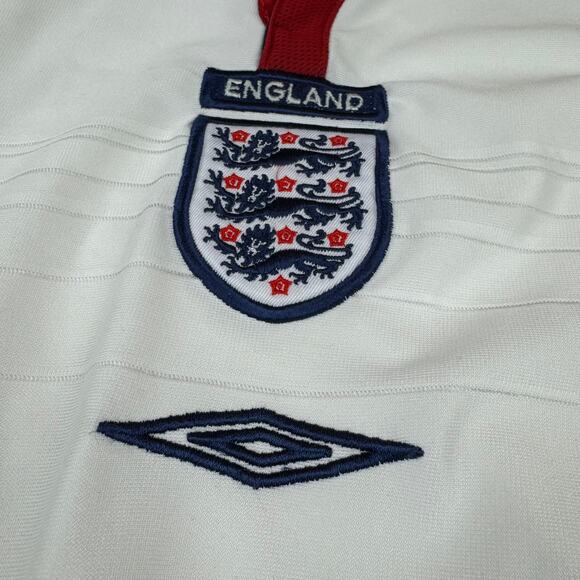 England Umbro Soccer Jersey - Picture 5 of 9